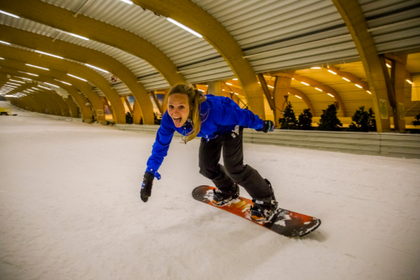 Ski indoor au Ice Mountain Adventure Park